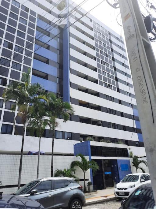 Apartment Luxor 2 Quartos 2 Banheiros Com Split Garagem Coberta E Otima Localizacao Maceio (Alagoas)